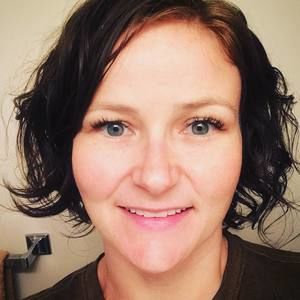Meet your Posher, Julie